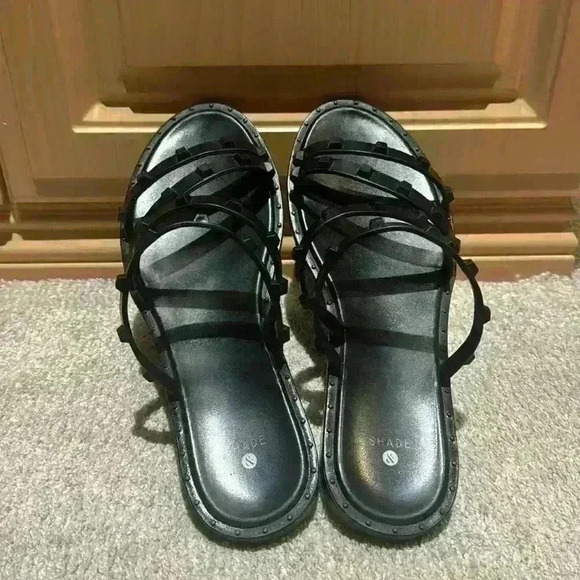 Shade & Shore Blush Liv Jelly Strappy Slide Studded Sandals Size 8 black - Picture 1 of 3